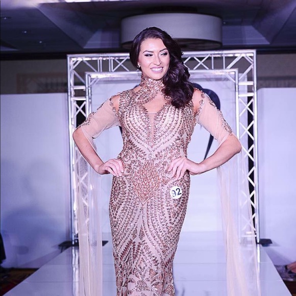 Custom Gold Sequin Gown by Val Taguba Size 4/6 - Picture 3 of 4